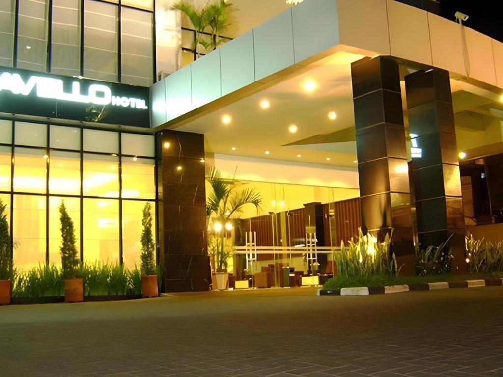 Travello Hotel מנאדו מראה חיצוני תמונה