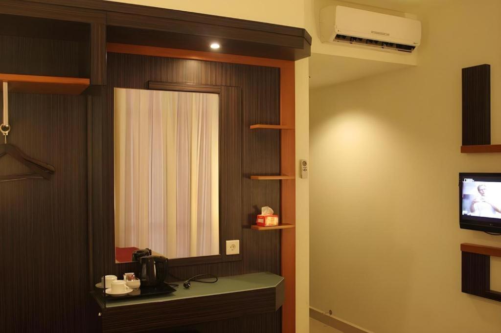 Travello Hotel מנאדו מראה חיצוני תמונה