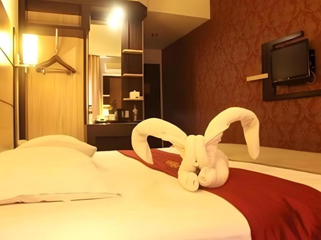 Travello Hotel מנאדו מראה חיצוני תמונה