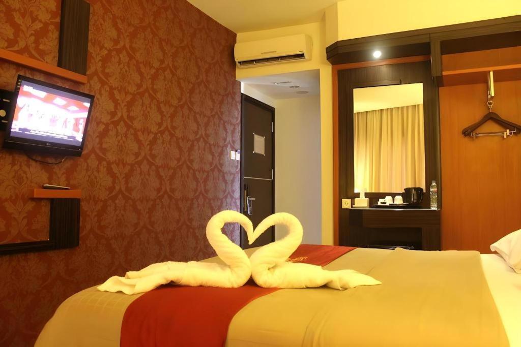 Travello Hotel מנאדו מראה חיצוני תמונה