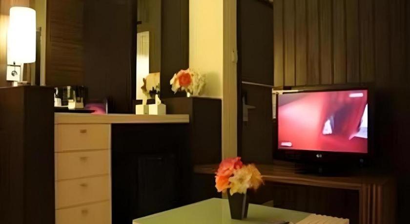 Travello Hotel מנאדו מראה חיצוני תמונה