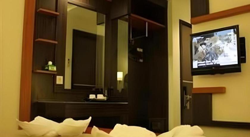 Travello Hotel מנאדו מראה חיצוני תמונה
