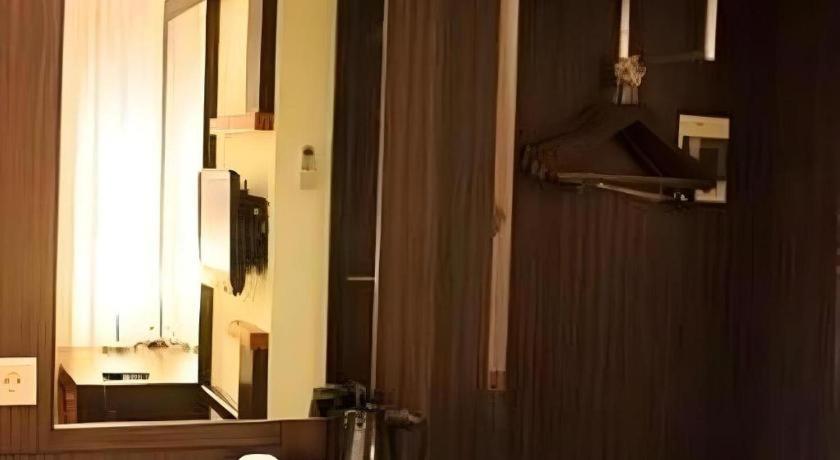 Travello Hotel מנאדו מראה חיצוני תמונה