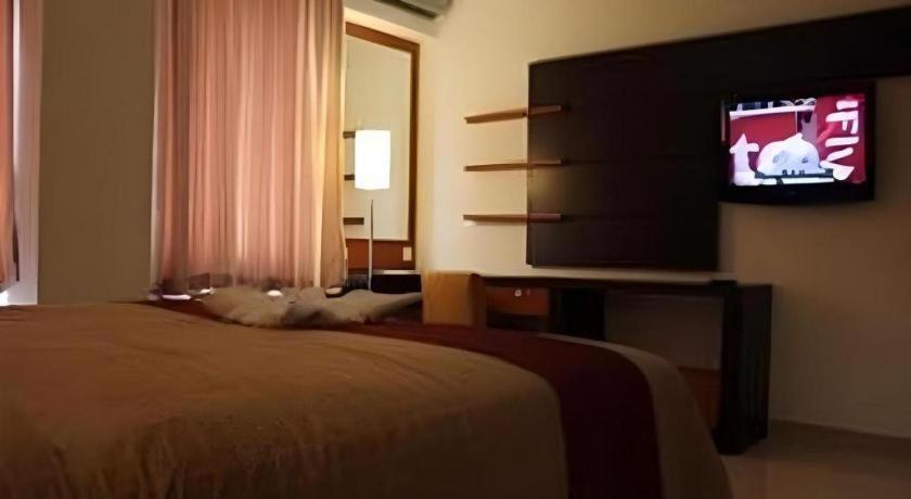 Travello Hotel מנאדו מראה חיצוני תמונה