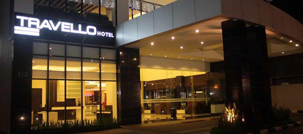 Travello Hotel מנאדו מראה חיצוני תמונה